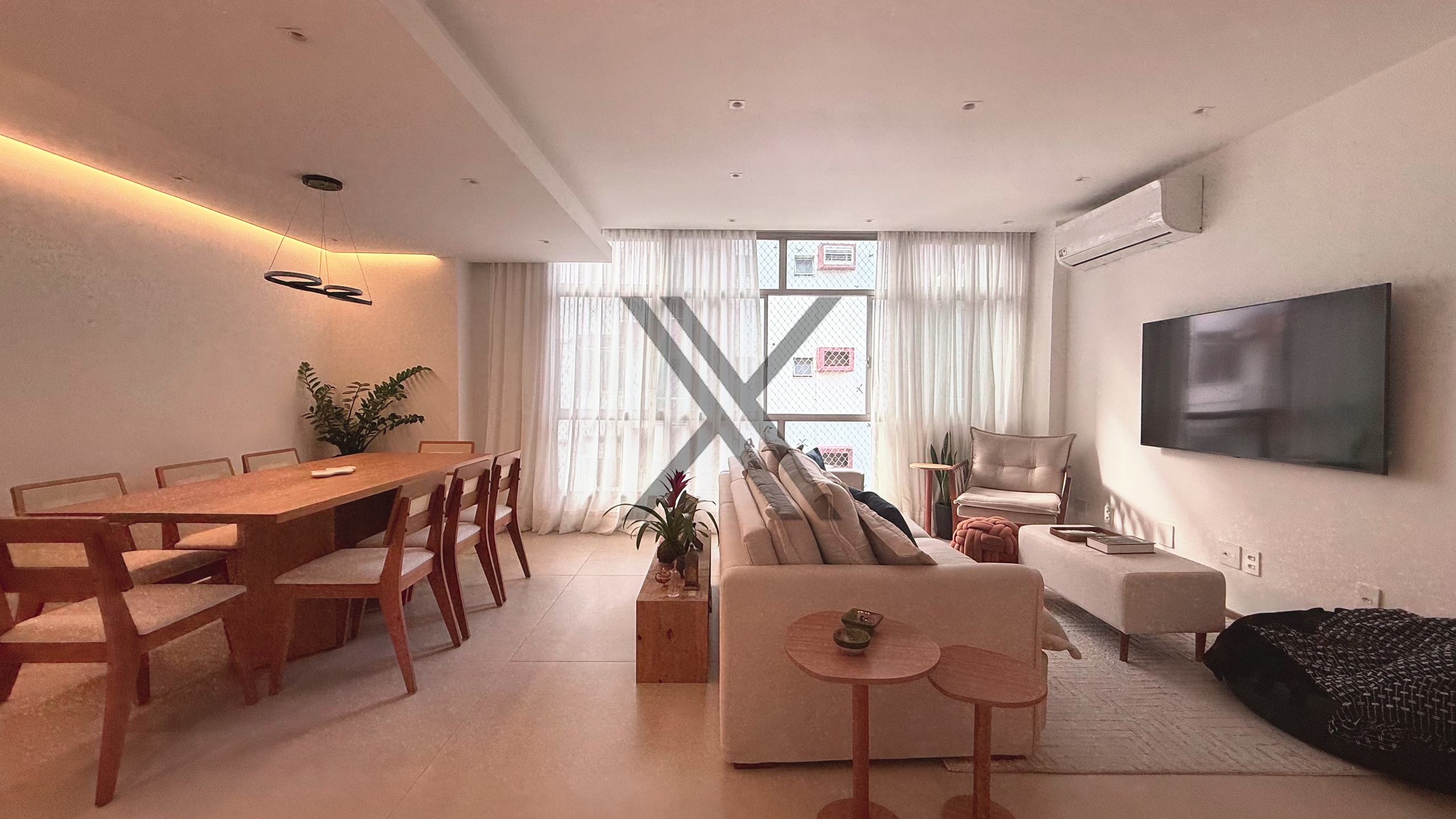 Apartamento em São Conrado com 2 quartos reformado